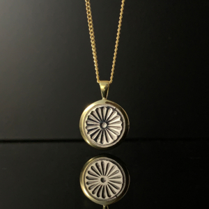 KN-001 Gold