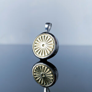 KN-002 Silver Top